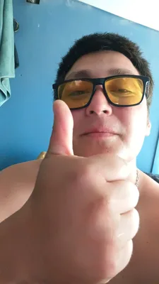 Foto de Nicolás Jiménez sobre Anteojos Modelo Porto + Filtro de Luz Azul + 5 Clip-On de Sol (1 Polarizado) + Tu Receta